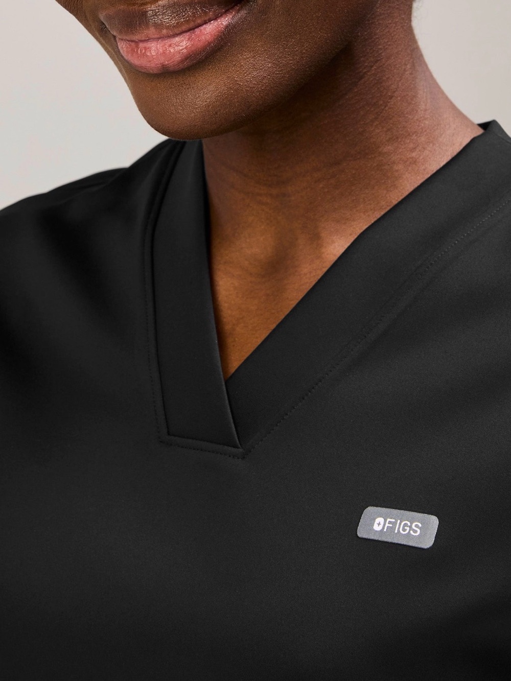 NWT - FIGS FORMx Black Mira Banded Scrub Top - Picture 8 of 11